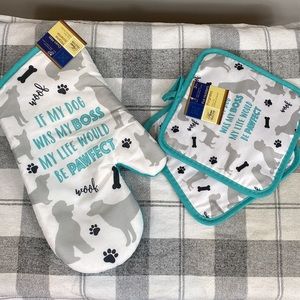 NEW | Oven Mitt and Pads Set ( 1 Oven Mitt & 2 Hot Pads)